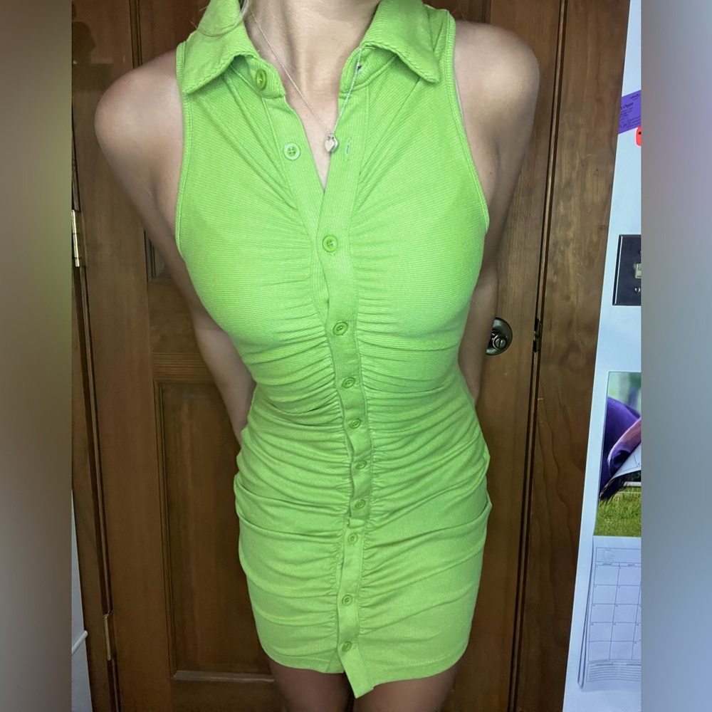🥝💚Green Bodycon Button Up Dress💚🥝